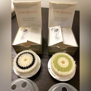 Two Original and unused Clarisonic replacement brush heads